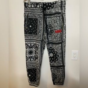 SHOE PALACE X SCARFACE PAISLEY JOGGERS PANTS, men’s medium